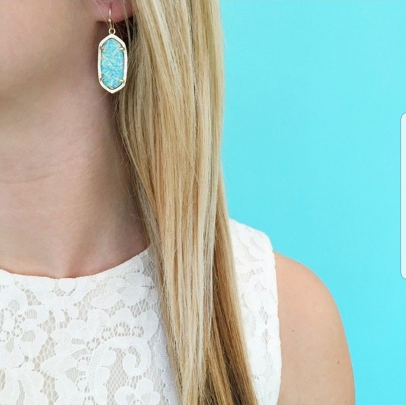 Kendra Scott Dani Earrings Aqua Kyocera Opal - Picture 3 of 3